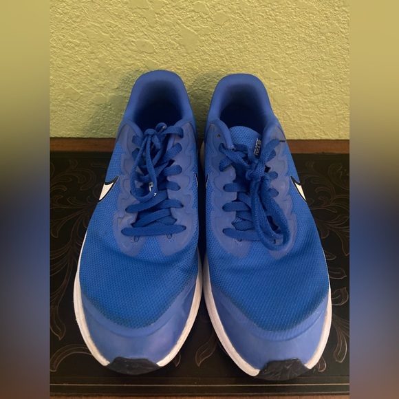 Nike star runner 3 (GS) size 6y - Picture 1 of 5